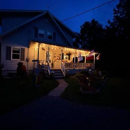 Forest & Lake Pei Bed & Breakfast Murray Harbour Екстериор снимка