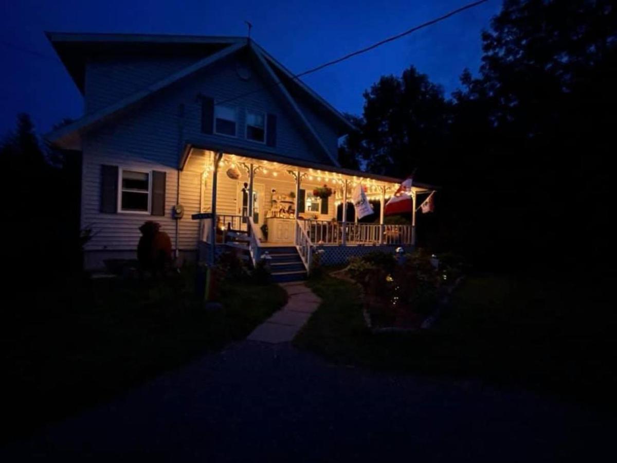 Forest & Lake Pei Bed & Breakfast Murray Harbour Екстериор снимка